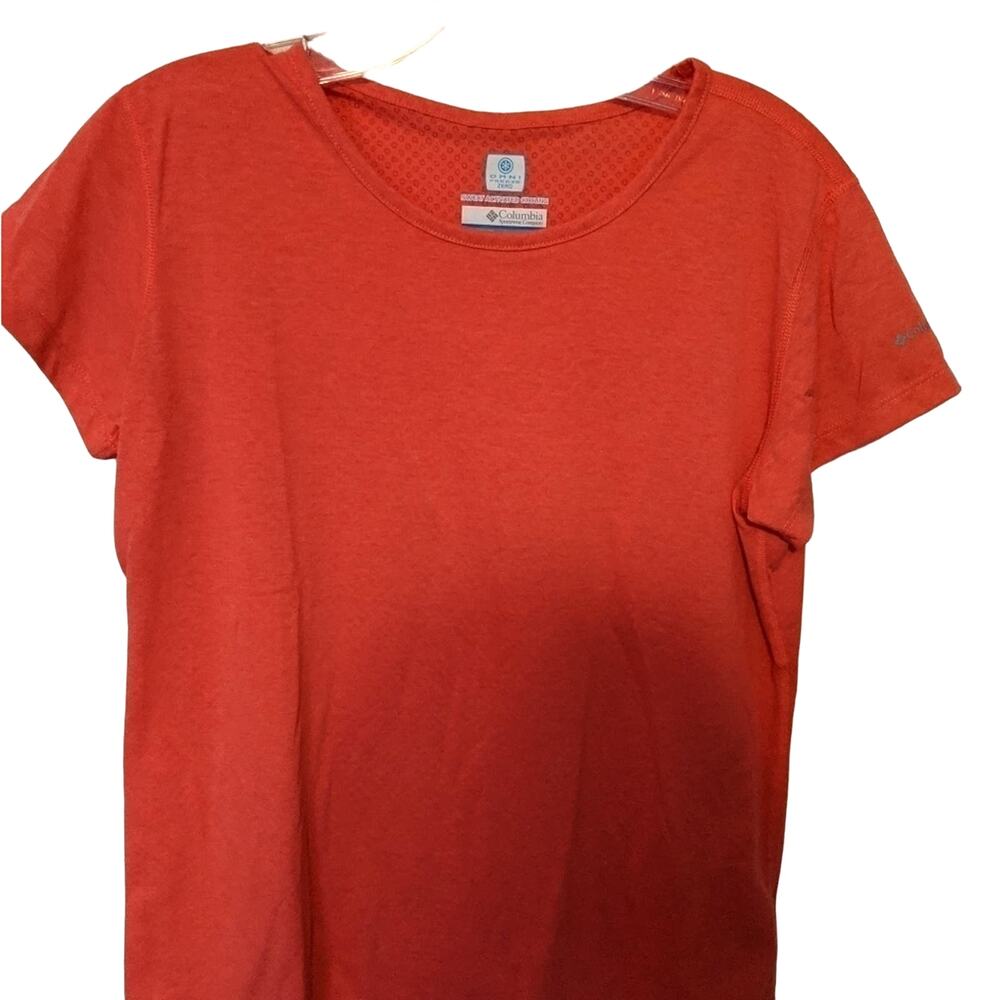 Columbia Short Sleeve Tee in Bright Coral-Orange
